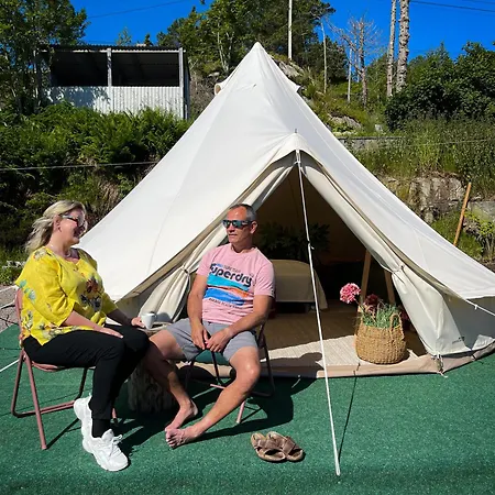 Drommebrygga * Ekkilsoya